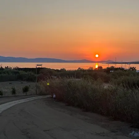 Filoxenia Home-seaside 2nd Floor Seaview ,dream On Naxos Appartement
